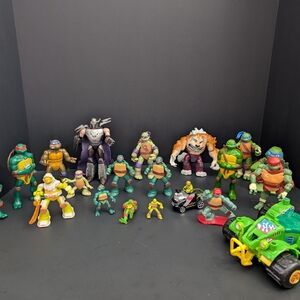 Vintage Teenage Mutant Ninja Turtles Action Figure Lot